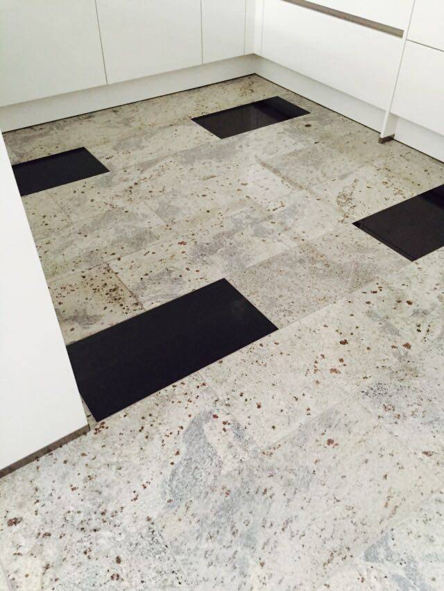 New Kashmir White Granitfliesen Gebürstet Premium Qualität in 30,5x30,5x1 cm